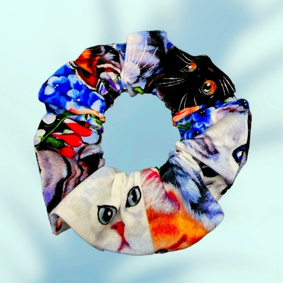 Scrunchies with Kitty Decor - Picture 4 of 4